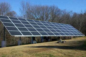 Commercial Rooftop Solar vs. Ground-Mount: Which Is Right for Your Business? - Aurora Energy | Commercial Solar